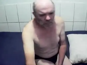 Chaturbate Free Porn Cam of augustopierdona26