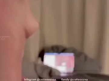 Chaturbate Sex Chat of cutieeeeva