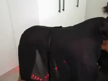 Chaturbate Sex Cam of daddyslittleebony