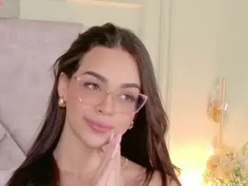 Chaturbate Best live sex cam show of maddisonevanns