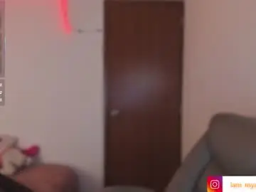 Chaturbate Live Sex Cam of myaa_girl