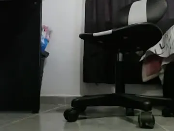 Chaturbate Watch Live Sex Cams of keylie_saenz28