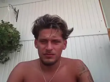 Chaturbate Adult Video Chat of roberto_twink1