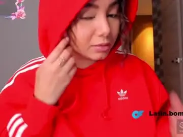 Chaturbate Free Porn Cam of cute_molly18