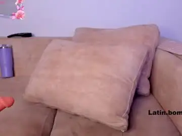 Chaturbate Adult Video Chat of cute_molly18