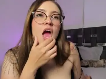 Chaturbate Sex Cam of naughtycurvybbx