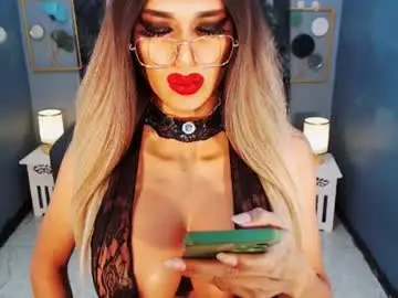 Chaturbate Best Webcam of bigbomblhoraine