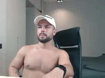 Chaturbate Live Sex Cam of sandro_best