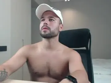 Chaturbate Live Sex Cam of sandro_best