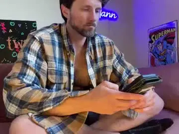Chaturbate Live Sex Cam of alexmanndickerson