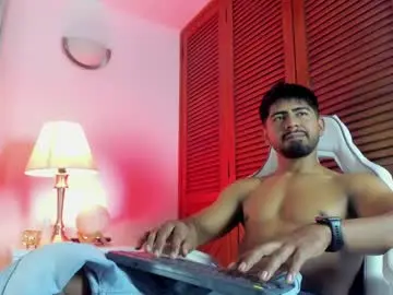 Chaturbate Free Live Porn of noahbrooks1