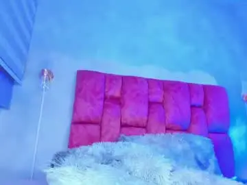 Chaturbate Live Sex Cam of enzo_marblisky