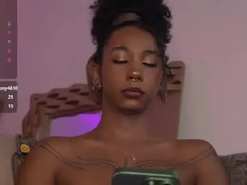 Chaturbate Live Sex Cam of wayuu_goddess