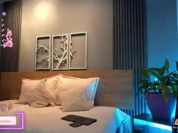 Chaturbate Sex Chat of eliseplayboobs
