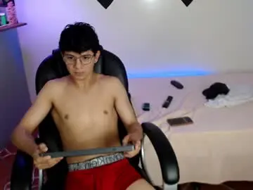 Chaturbate Adult Video Chat of axel_rose20