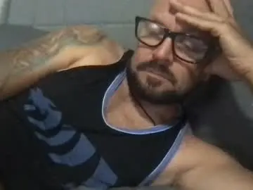 Chaturbate Live Sex Cam of pleasesitonmycock