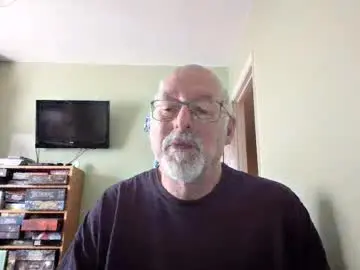 Chaturbate Live Sex Cam of dutchunclejohn