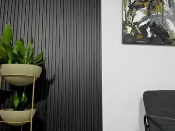 Chaturbate Live Sex Cam of juliansexxx16