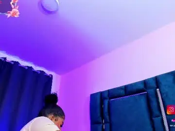 Chaturbate Live Sex Cam of zoe_rosee4