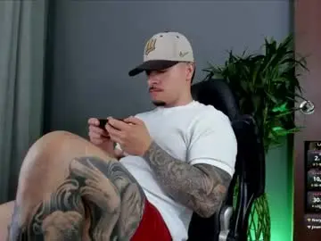 Chaturbate Sex Cam of boyc02_