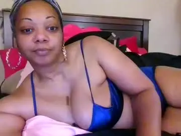 Chaturbate Watch Live Sex Cams of brownroundrenee