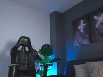 Chaturbate Live Sex Cam of kevin_montoya1