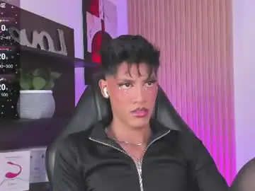Chaturbate Best live sex cam show of jonas_hiill