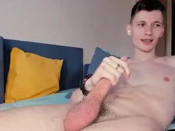 Chaturbate Free Porn Cam of kevin_hornyyy