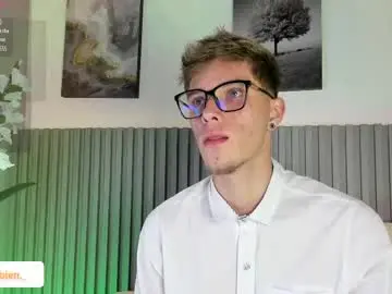 Chaturbate Live Sex of robbinblaze