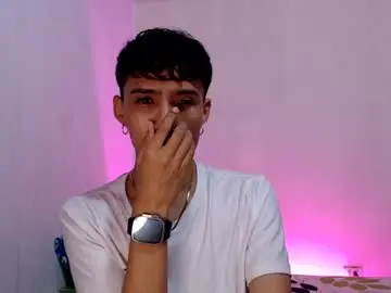 Chaturbate Live Sex Cam of alexis21_