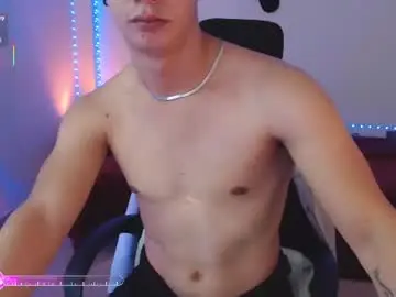 Chaturbate Live Sex Cam of brandon_starkk