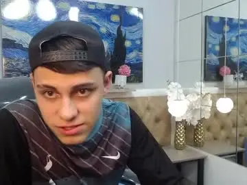 Chaturbate Best live sex cam show of ethanx18