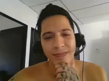 Chaturbate Watch Live Sex Cams of joseph_hotter