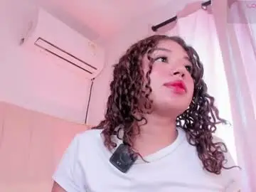 Chaturbate Live Sex Cam of scarlett_browns