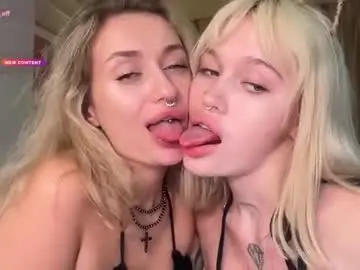 Chaturbate Sex Chat of golden_alinee