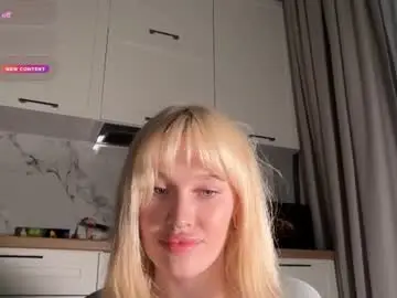 Chaturbate Live Sex of golden_alinee
