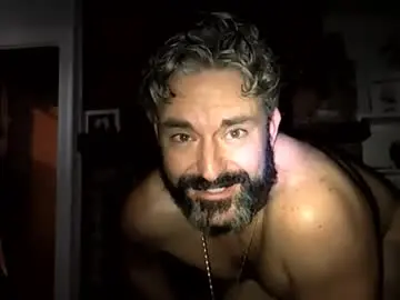 Chaturbate Adult Video Chat of hungitalian40