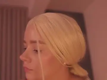 Chaturbate Watch Live Sex Cams of bella_adams_