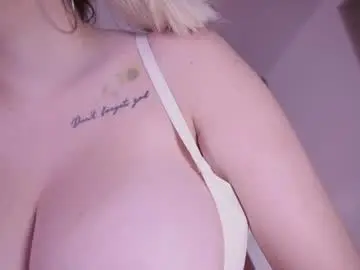 Chaturbate Live Porn of bella_adams_