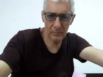Chaturbate Live Sex Cam of cucaio18