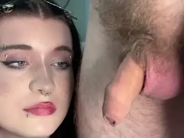 Chaturbate Live Sex Cam of vailyreb