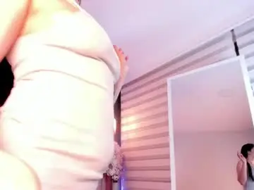 Chaturbate Live Sex Cam of ivy_storm_1