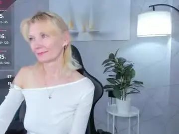 Chaturbate Free Porn Cam of julie_lucasss