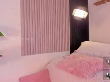 Chaturbate Free Porn Cam of aura_moon