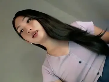 Chaturbate Sex Cam of pillow_whispers