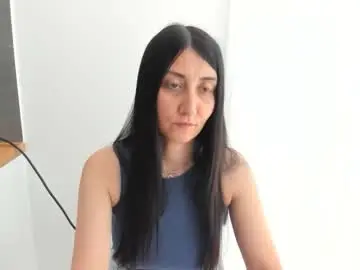 Chaturbate Live Sex Cam of linabay2