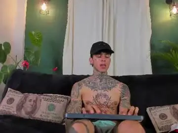 Chaturbate Adult Webcams of aron_ford