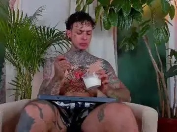 Chaturbate Live Porn of aron_ford