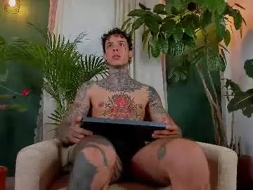 Chaturbate Adult Webcams of aron_ford