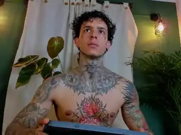 Chaturbate Free Live Porn of aron_ford